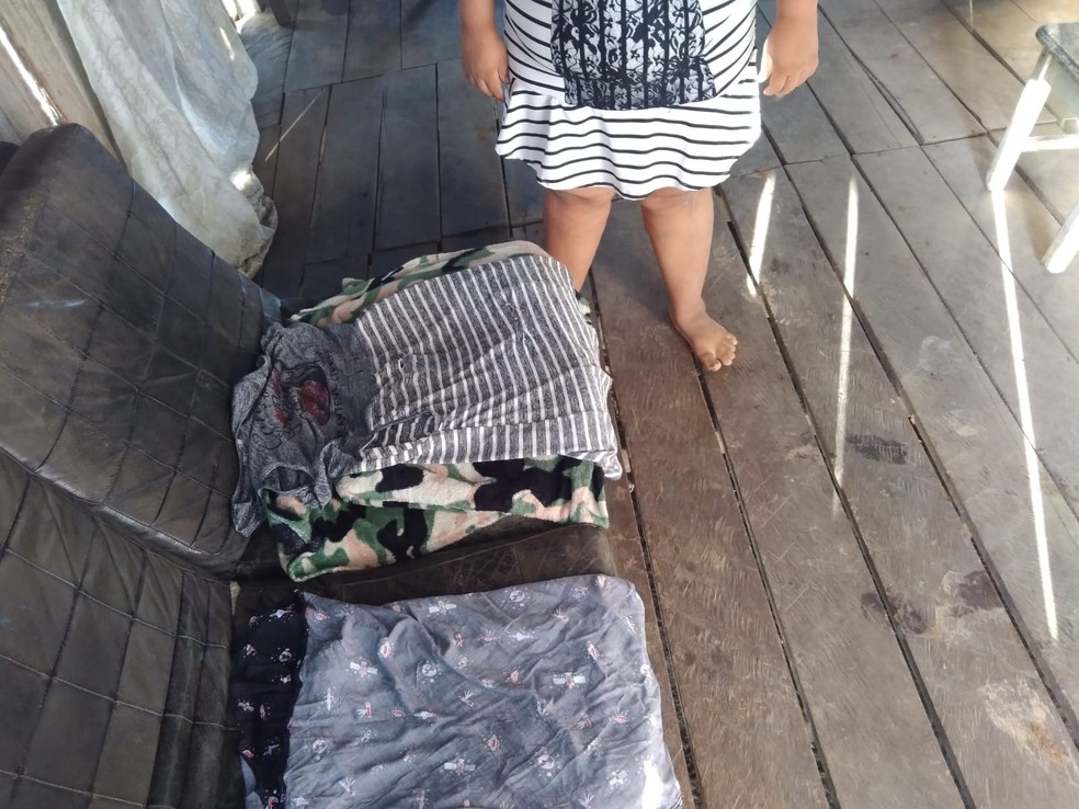 Cansada, mãe dormiu enquanto amamentava a filha  — Foto: Arquivo/Polícia Civil 