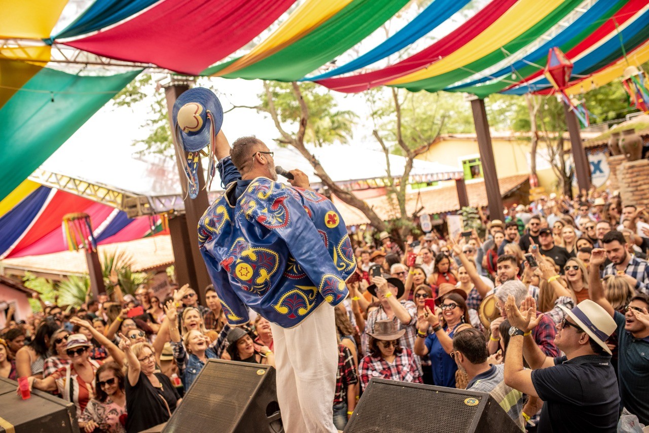 'Arraiá de Cumpade' 2022 vai acontecer a partir de junho com shows e vila cenográfica, na PB