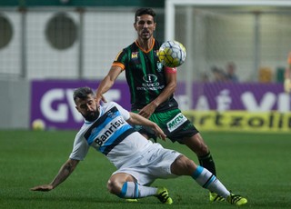 Grêmio tira lições de tropeço contra lanterna e mira 2º turno por liderança