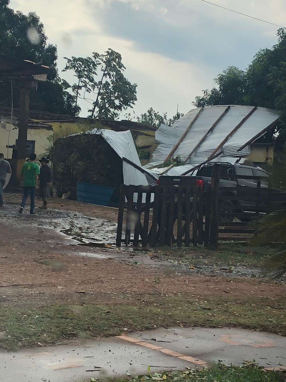 Estragos causados em Ribas do Rio Pardo — Foto: Redes Sociais / Divulgação 