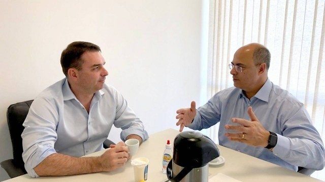 Wilson Witzel versus Fl&aacute;vio Bolsonaro: alta temperatura
