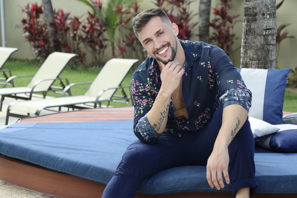 Arthur Picoli faz 27 anos e diz que continua solteiro ...
