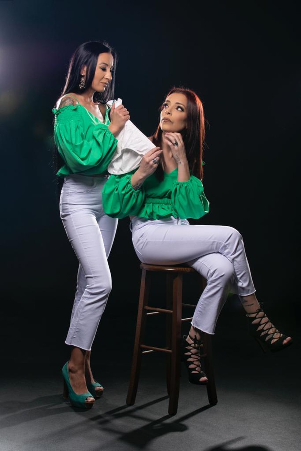 Joana Bastos e Ana Cunha, da dupla sertaneja portuguesa Senhoritas, cantoras do hit 'Sabo em p'  Foto: Divulgao