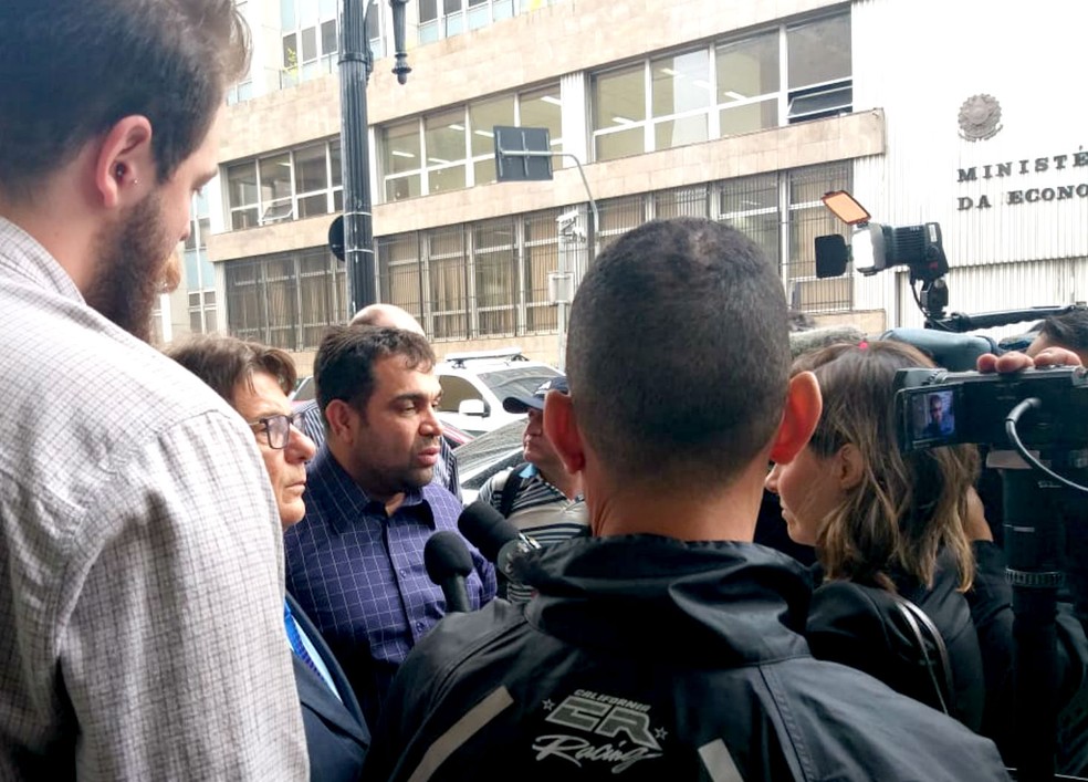 Após ser agredido em Marília, Evandro Santo, ex-Pânico, registra B.O por lesão corporal e homofobia — Foto: Lucas Alves/Divulgação