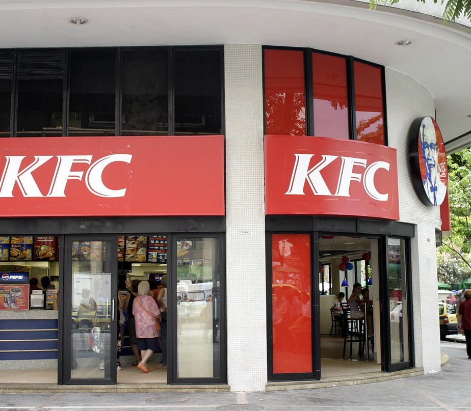 Operadora No Brasil Das Marcas Pizza Hut E Kfc Imc Muda Diretoria Financeira Empresas Valor Economico