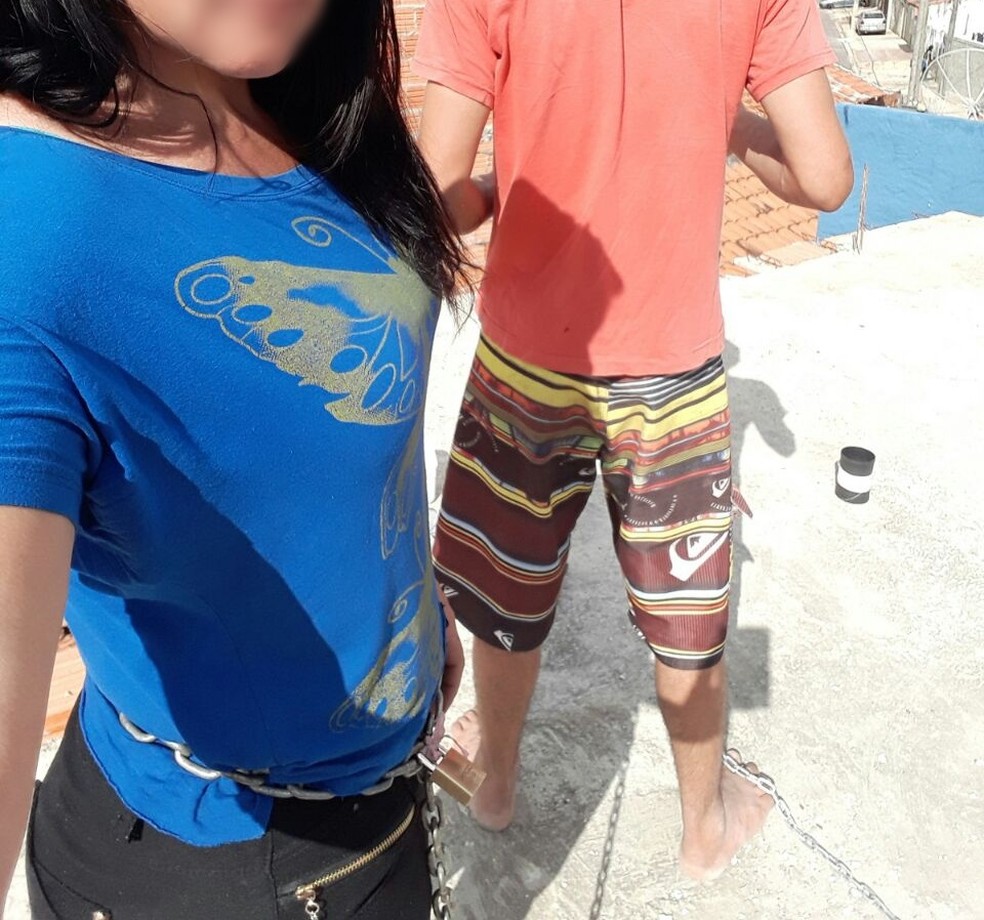 Mulher fica acorrentada três dias com o filho que é viciado em crack (Foto: Arquivo pessoal)