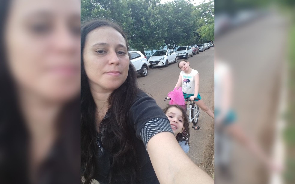 Izadora Alves de Faria suspeita de matar as filhas Maria Alice, de 6 anos, e Lavínia, de 10, em Edéia, Goiás — Foto: Reprodução/Redes Sociais