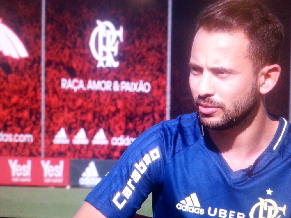 Éverton Ribeiro: Sei que jogador do Fla sempre vai ser cobrado