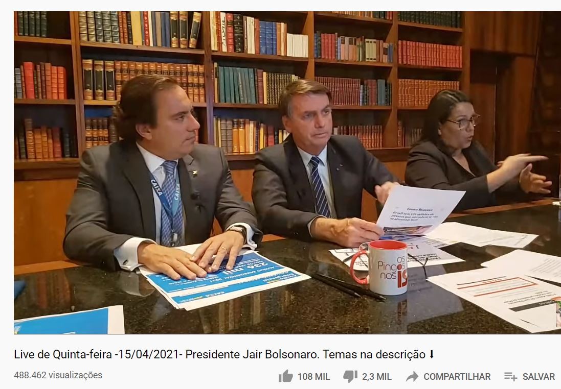 YouTube diz que vídeo em que Bolsonaro fala que se 'safou' tomando cloroquina não atingiu critérios para ser removido thumbnail