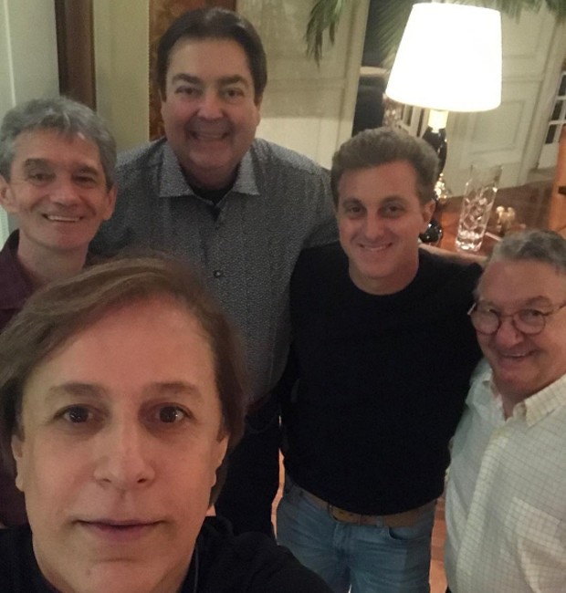 Tom Cavalcante, Serginho Groisman, Faustão, Luciano Huck e Caçulinha (Foto: Reprodução/Instagram)