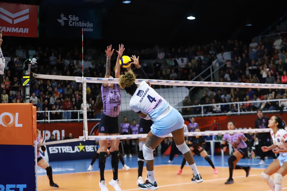 Osasco x Minas, na semifinal da Superliga &mdash; Foto: Carolina Oliveira/Osasco