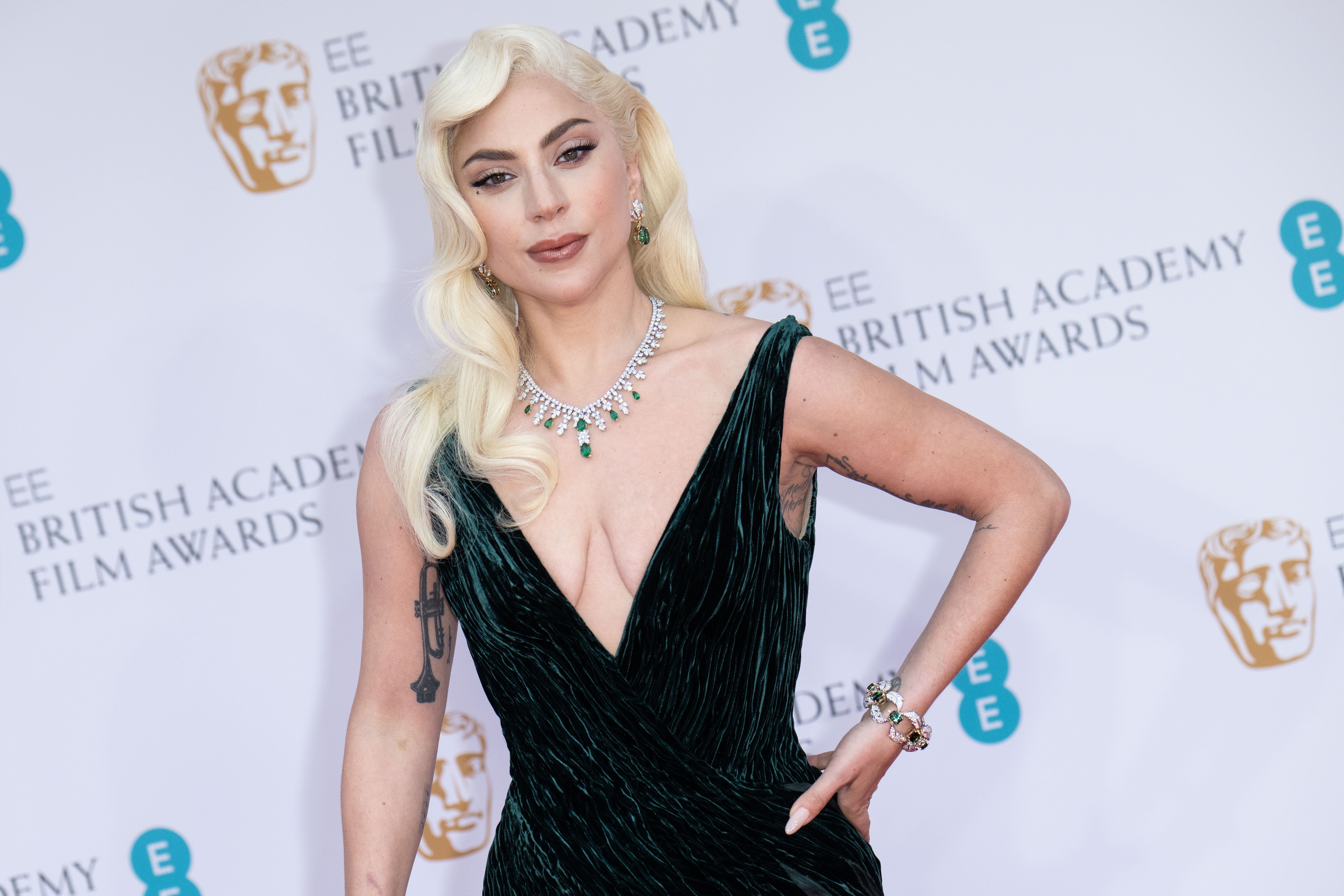 Lady Gaga no BAFTA (Foto: Getty)
