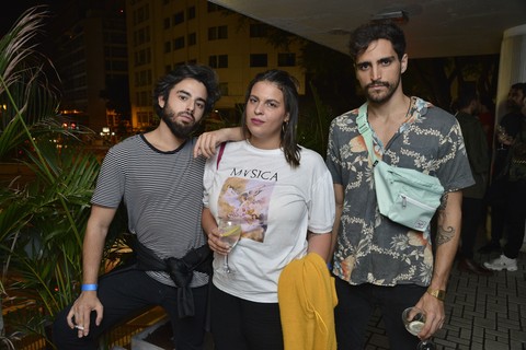 Clessi Cardoso, Gabriella Abuleac e Lucas Teixeira (Foto: João Sal)