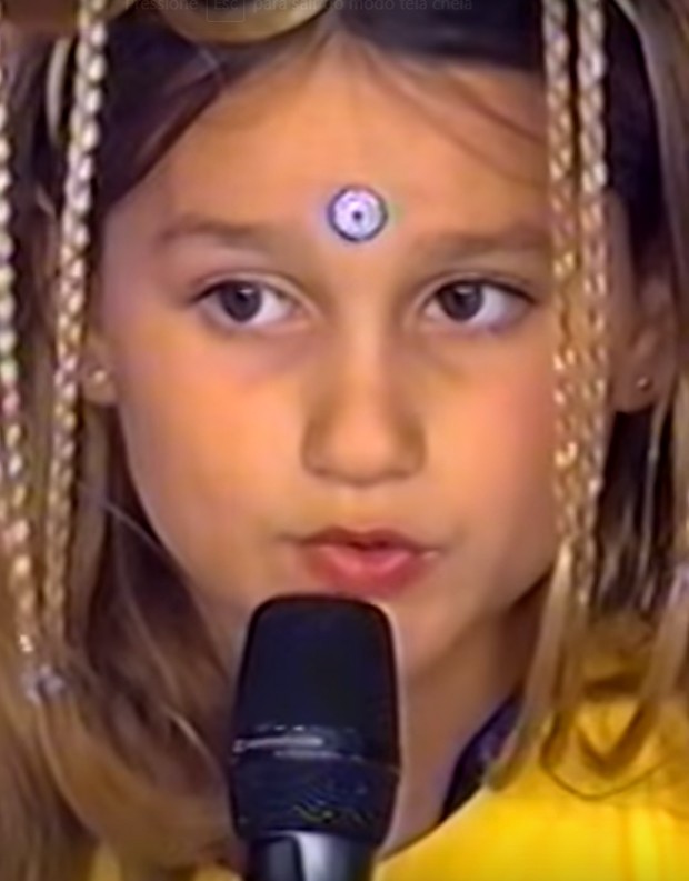 Sasha canta aos 6 anos na TV (Foto: Reprodução/TV Globo)