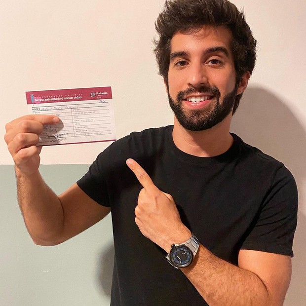 Mateus Ribeiro é vacinado contra Covid-19 (Foto: Reprodução/Instagram)
