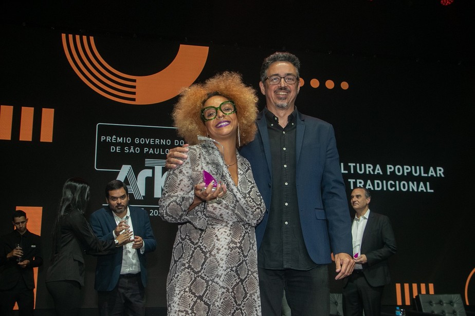 A cantora Anelis Assumpção e o secretário de Cultura e Economia Criativa de São Paulo Sérgio Sá Leitão