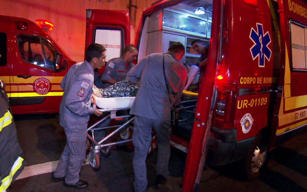 MÃ£e Ã© internada em estado de choque (Foto: TV Globo/ReproduÃ§Ã£o)