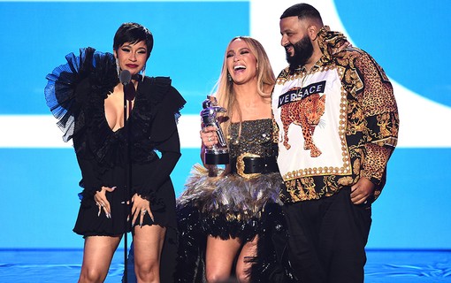 Cardi B, Jennifer Lopez e DJ Khaled