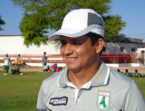 Reginaldo Sousa, técnico do Sousa (Foto: Felipe Martins / Globoesporte.com/se)