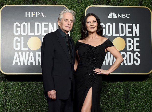 Catherine Zeta-Jones e Michael Douglas querem R$ 114 milhões por apê em Nova  York - Glamurama