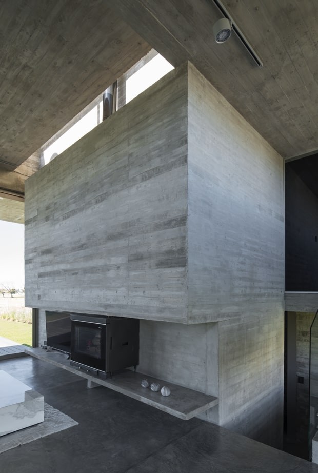 Casa na Argentina impressiona com imponentes planos de concreto (Foto: Fotos Daniela Mac Adden)