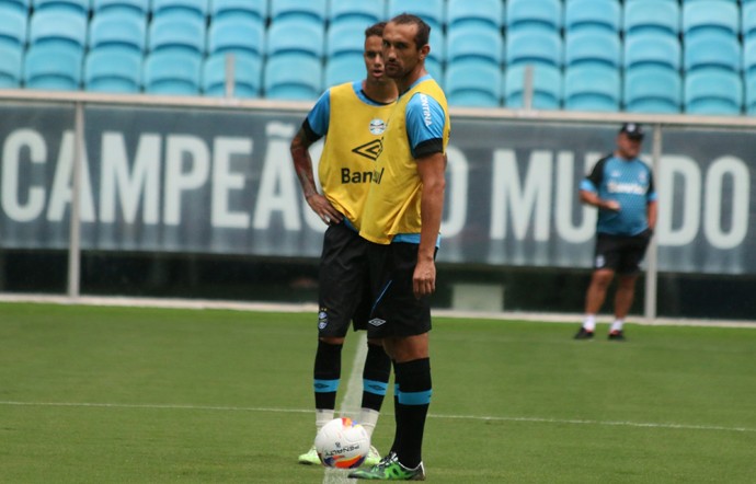 Barcos defende parceria com Moreno e pede avaliação em jogos valendo