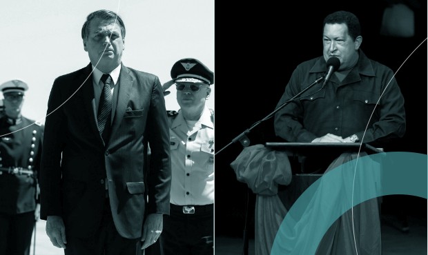 Bolsonaro em cerimônia da FAB em 2019, Chávez no Foro de São Paulo em 2012: venezuelano teve apoio militar para expandir poder