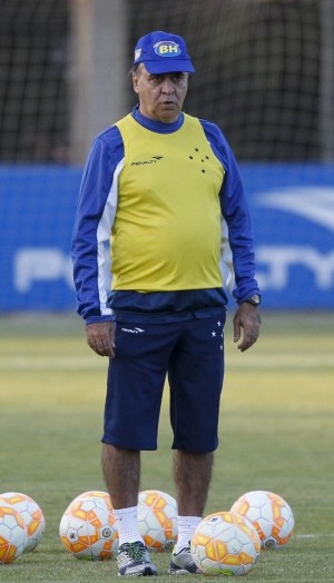 Marcelo Oliveira confirma escalação do Cruzeiro com uma modificação