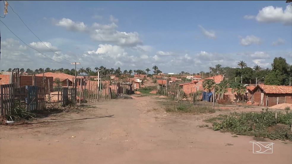 Justiça determinou a reintegração de posse de uma das maiores áreas de invasão em Imperatriz (Foto: Reprodução/TV Mirante)