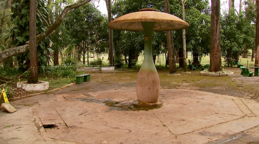 Gêiser do Parque das Águas de Caxambu é interditado pela Codemig — Foto: Reprodução/EPTV