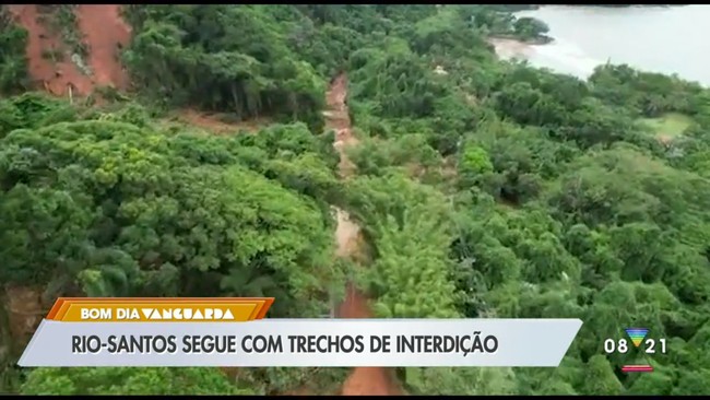 Rio-Santos segue com trechos de interdição