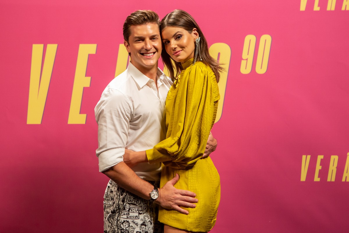 Camila Queiroz e Klebber Toledo gravam juntos pela primeira vez em Verão Verão gshow