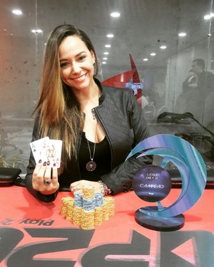 Márcia em campeonato de poker de Brasília (DF) (Foto: Márcia Donato/Arquivo Pessoal)