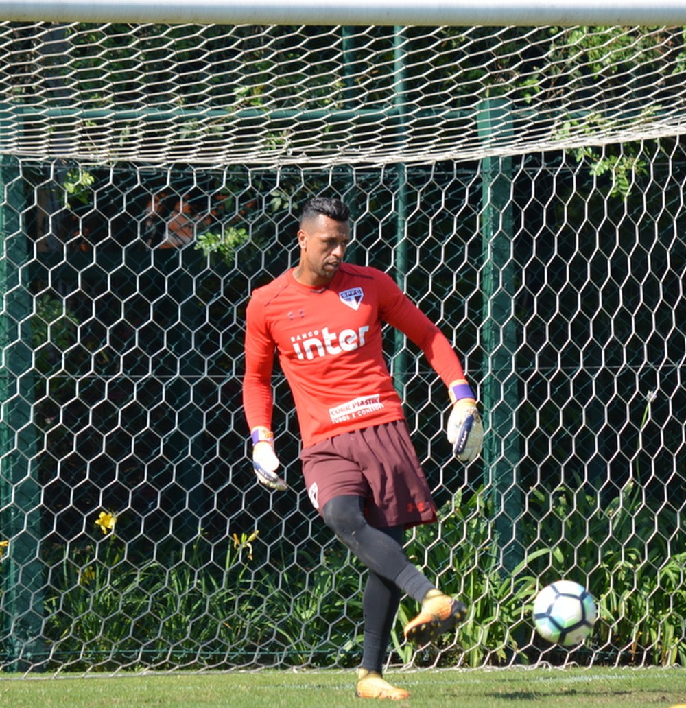 Goleiro do SP diz que resultados confirmam evolução do Tricolor