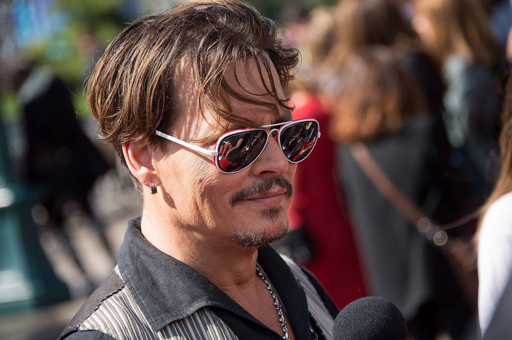 Johnny Depp na première europeia do último Piratas do Caribe (Foto: Getty)