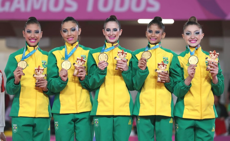Conjunto do Brasil brilha na prova mista e fecha o Pan com medalha de ouro na ginÃ¡stica rÃ­tmica