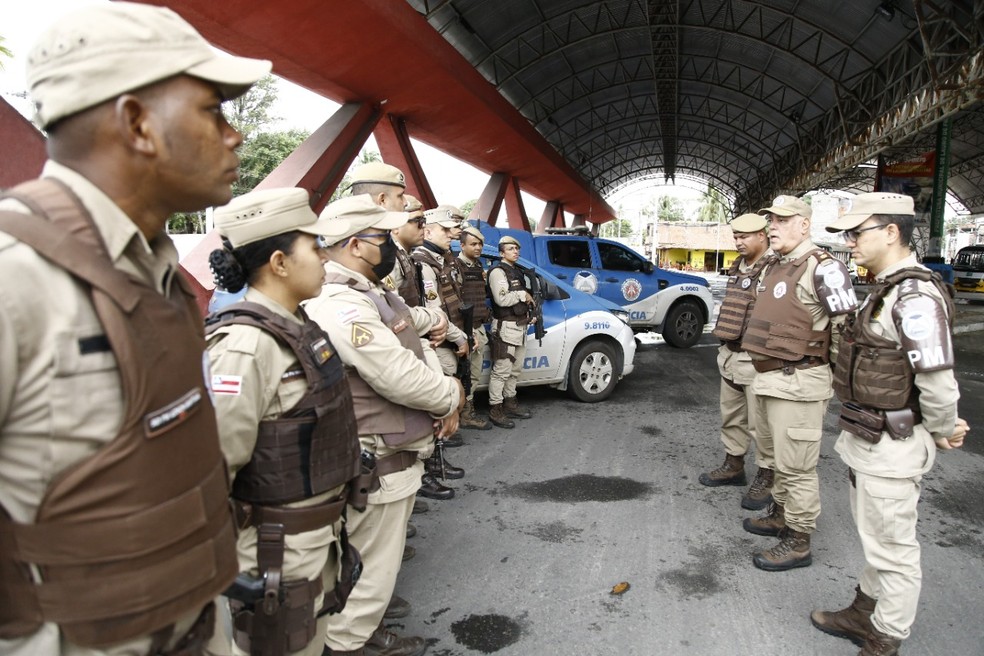 Governo da Bahia abre 2,5 mil vagas para soldados da Polícia Militar e Corpo de Bombeiros; confira