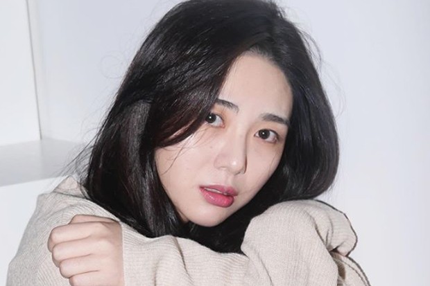 Mina, do grupo de k-pop AOA (Foto: Reprodução Instagram)