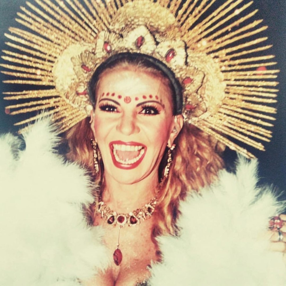 Elba Ramalho Mostra Fotos Da Carreira E Da Familia Confira Tamanho Familia Gshow