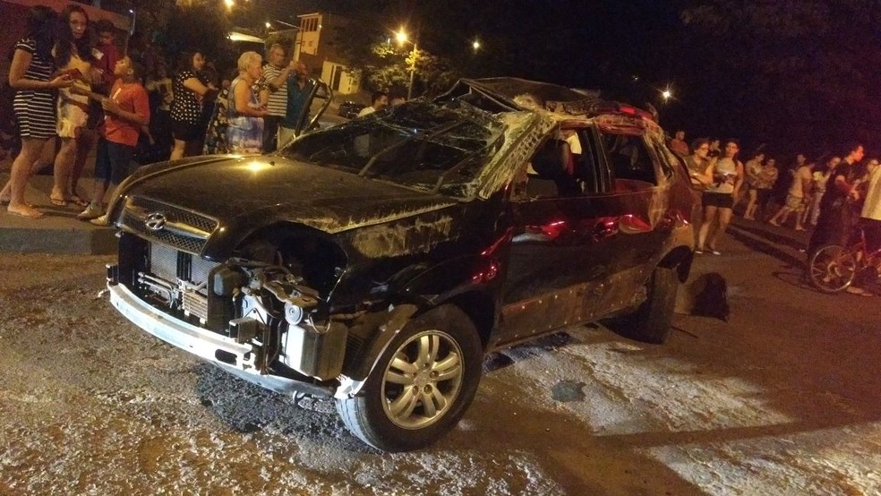 Acidente ocorreu neste domingo (27), em Regente Feijó (Foto: Cedida )