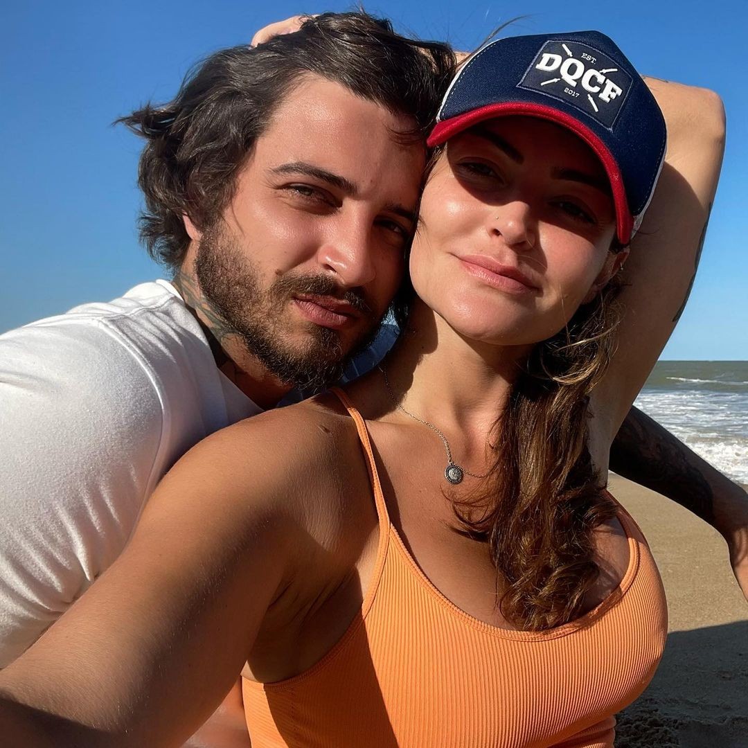 Laura Keller publica novos cliques com o namorado, Gustavo Saad, e o filho, Jorge Emanuel  (Foto: Reprodução / Instagram)