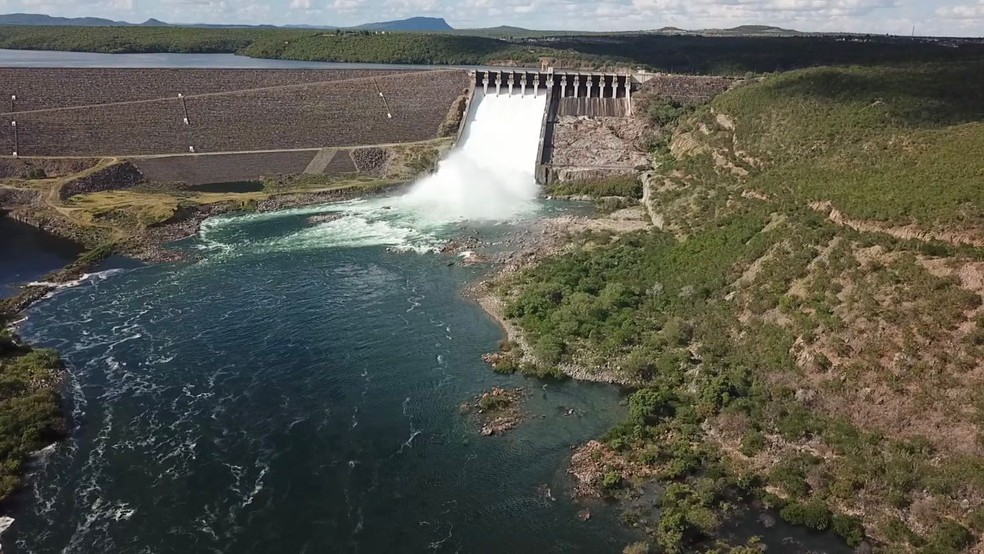 Usina Hidrelétrica de Xingó fica localizada entre os municípios de Alagoas e Sergipe — Foto: Alex Alves/TV Gazeta