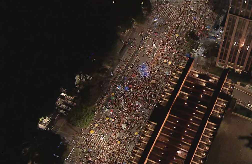 Avenida Paulista com apoiadores de Lula — Foto: Reprodução/TV Globo