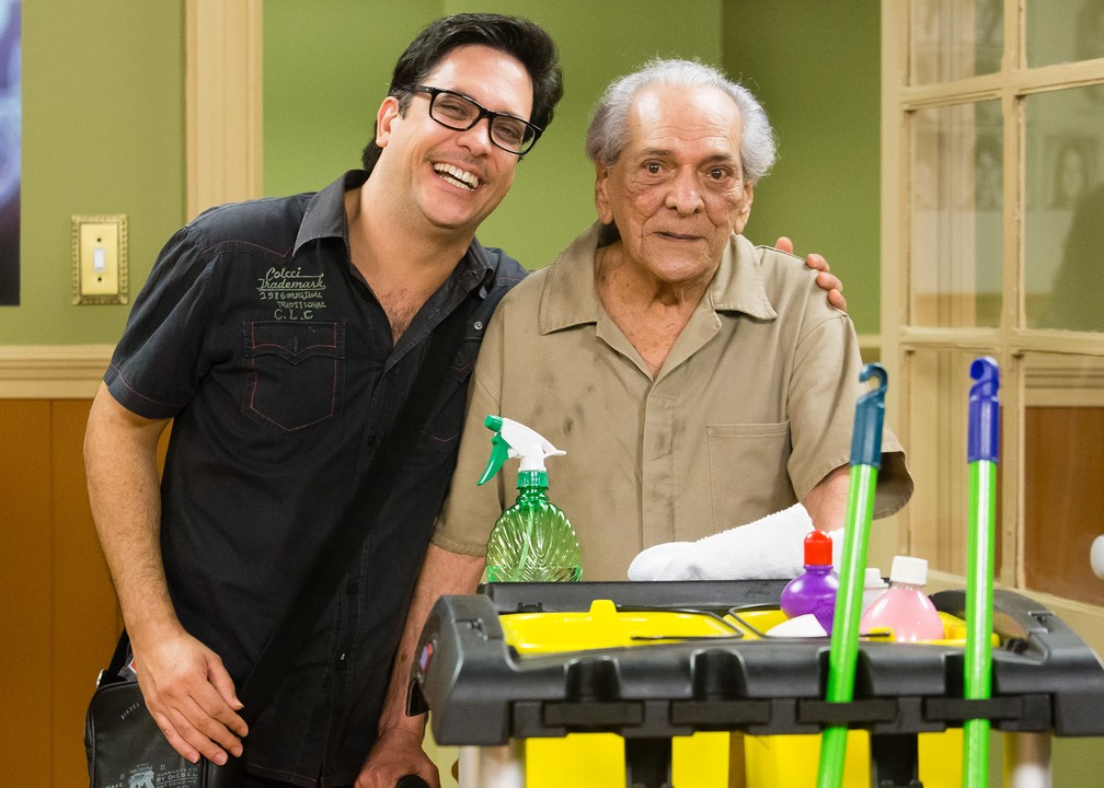 Lúcio Mauro Filho com o pai, Lúcio Mauro, que fez participação especial em episódio da 'Escolinha' em dezembro de 2015 — Foto: Tata Barreto/TV Globo