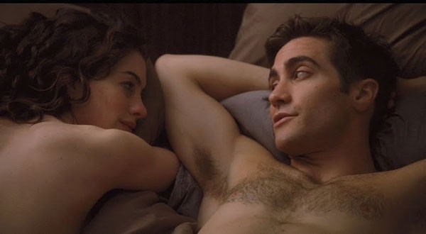 Anne Hathaway e Jake Gyllenhaal (Foto: Divulgação)