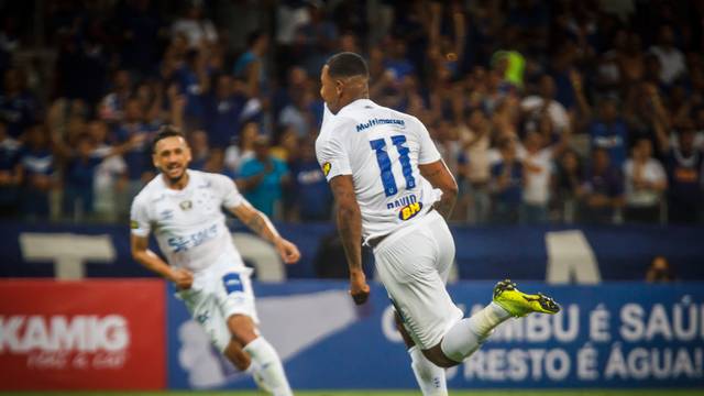 David comemora o gol marcado diante do Patrocinense