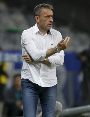 Cruzeiro informa que cumprirá acordo para Bento acertar com time grego