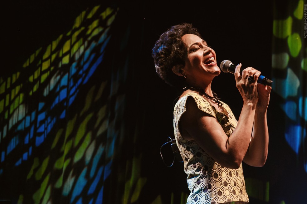 Valéria Oliveira apresenta show Mirá no Parque das Dunas, em Natal, nesta sábado (12) (Foto: Brunno Martins/Divulgação)