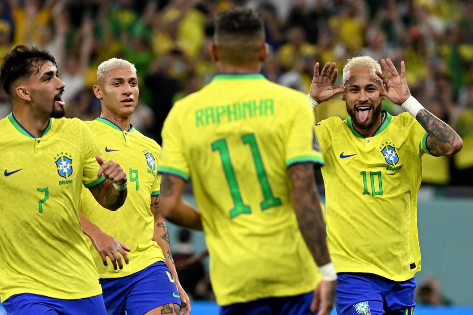 Neymar comemora seu primeiro gol na Copa do Mundo do Catar