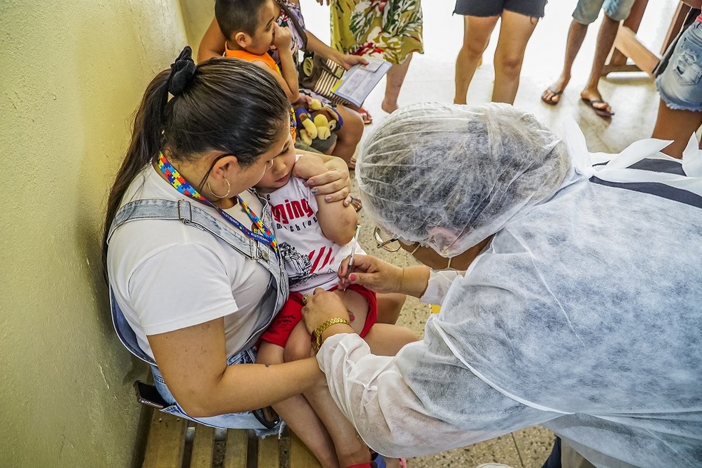 Crianças de 6 meses a menores de 6 anos podem receber vacina contra a gripe em Santarém — Foto: Agência Santarém / Divulgação